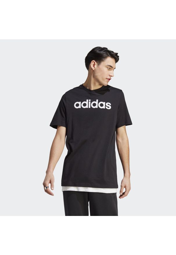 Adidas - Essentials Single Jersey Linear Embroidered Logo Tee. Kolor: brązowy, zielony, wielokolorowy. Materiał: jersey