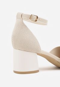 Renee - Beżowe Czółenka ze Sportowej Tkaniny VICES na Słupku z Paskiem przy Kostce Loraira. Zapięcie: pasek. Kolor: beżowy. Materiał: tkanina. Obcas: na słupku. Styl: sportowy #4