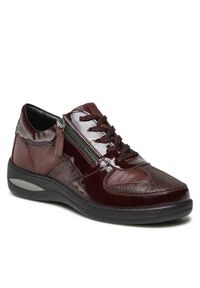 Półbuty Go Soft. Kolor: czerwony. Materiał: lakier, skóra #1