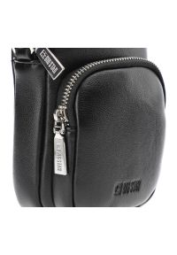 Big-Star - Czarna Torebka Big Star Damska Mała Saszetka. Kolor: czarny. Materiał: skórzane. Styl: elegancki, casual, klasyczny. Rodzaj torebki: na ramię #5