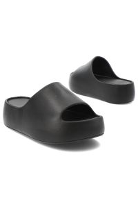 Czarne Klapki Filippo Wygodne Obuwie Damskie Na Platformie. Okazja: do domu, na co dzień, na spacer. Kolor: czarny. Sezon: lato. Obcas: na platformie. Styl: casual, sportowy #5