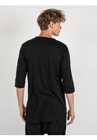 La Haine Inside Us T-shirt "Bleed" | A2208 3M | Mężczyzna | Czarny. Kolor: czarny. Materiał: bawełna. Długość: długie. Wzór: aplikacja #7