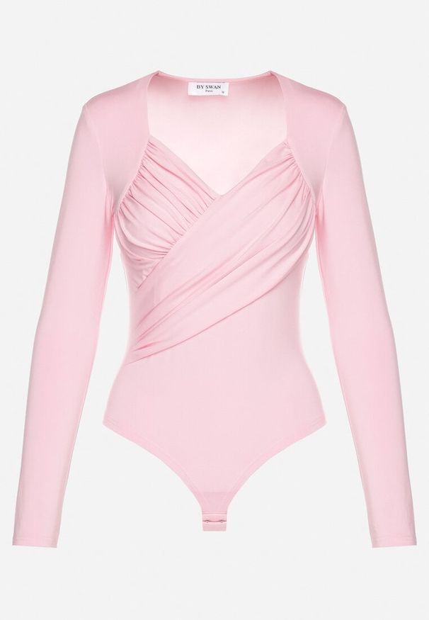Born2be - Różowe Body Eleganckie z Marszczeniem Ziellea. Okazja: na co dzień. Kolor: różowy. Materiał: jeans. Długość rękawa: długi rękaw. Długość: długie. Styl: elegancki