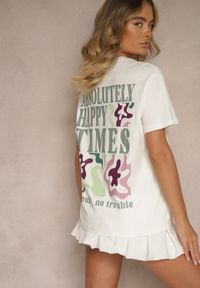 Renee - Biały T-shirt z Bawełny o Kroju Oversize Fillinea. Okazja: na co dzień. Kolor: biały. Materiał: bawełna. Wzór: napisy, aplikacja. Styl: klasyczny, casual