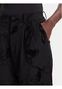 Desigual Spodnie materiałowe Flock 25WWPW05 Czarny Regular Fit. Kolor: czarny. Materiał: syntetyk #4