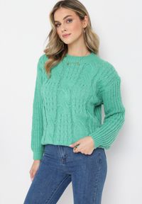 Born2be - Ciemnozielony Klasyczny Sweter z Modnym Splotem Viloma. Kolor: zielony. Wzór: ze splotem. Styl: klasyczny #3