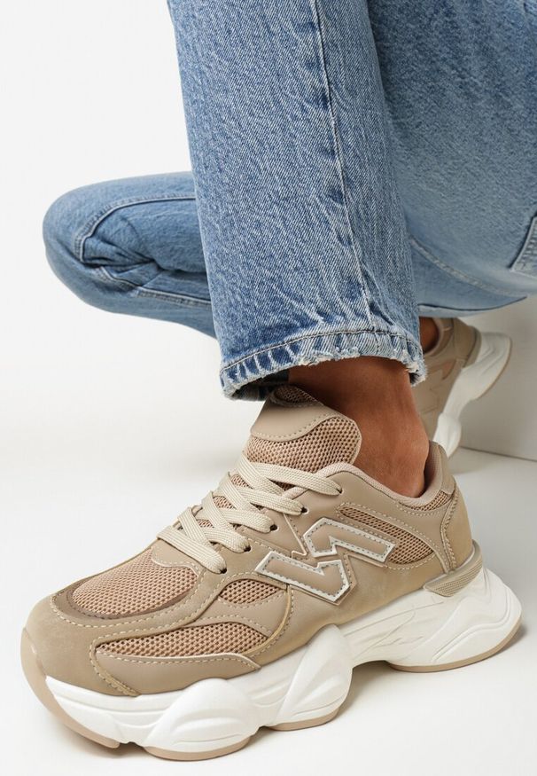Born2be - Ciemnobeżowe Sneakersy na Grubej Podeszwie Scottie. Kolor: beżowy