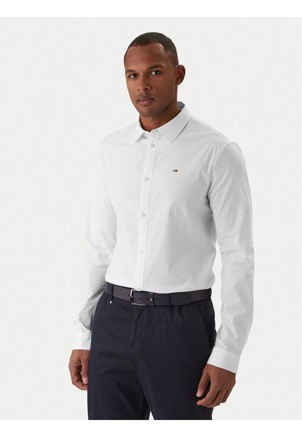 Tommy Jeans Koszula DM0DM04405 Biały Slim Fit. Kolor: biały. Materiał: bawełna