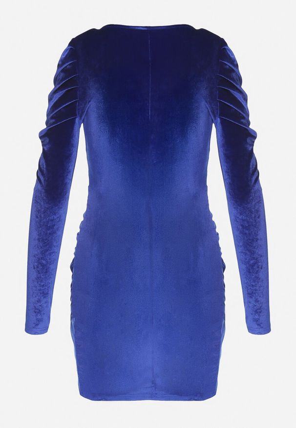Born2be - Niebieska Dopasowana Kopertowa Sukienka z Weluru z Bufiastymi Rękawami Ardell. Typ kołnierza: dekolt w kształcie V. Kolor: niebieski. Materiał: welur. Wzór: aplikacja. Typ sukienki: kopertowe. Styl: klasyczny