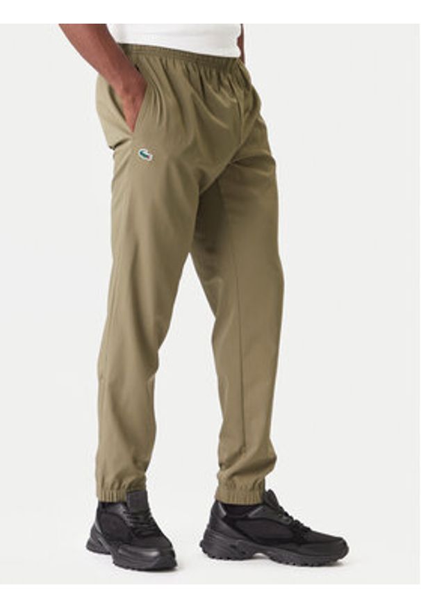 Lacoste Dres WH4763 Zielony Regular Fit. Kolor: zielony. Materiał: syntetyk