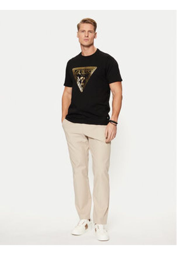 Guess T-Shirt M5RI49 K9RM1 Czarny Regular Fit. Kolor: czarny. Materiał: bawełna
