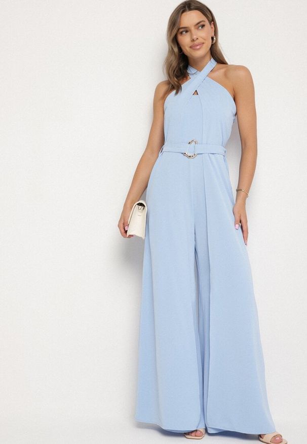 Born2be - Niebieski Koktajlowy Kombinezon Wiązany na Szyję z Paskiem Melafela. Okazja: na imprezę. Kolor: niebieski. Materiał: materiał. Styl: wizytowy