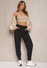 Renee - Czarne Spodnie High Waist z Gumką w Talii Teniela. Stan: podwyższony. Kolor: czarny. Styl: elegancki