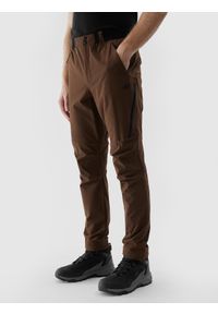 4f - Spodnie trekkingowe szybkoschnące męskie - brązowe. Kolor: brązowy. Materiał: włókno, tkanina, materiał. Sport: turystyka piesza, wspinaczka