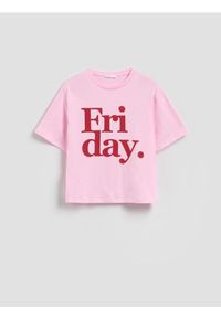 Reserved - Bawełniany t-shirt z nadrukiem - pastelowy róż. Kolor: różowy. Materiał: bawełna. Wzór: nadruk