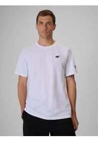 4f - 4F T-shirt regular gładki męski - biały M. Okazja: na co dzień. Kolor: biały. Materiał: bawełna, dzianina. Wzór: gładki. Styl: casual #1
