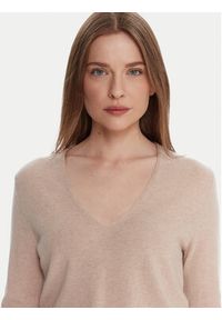 United Colors of Benetton - United Colors Of Benetton Sweter 1002D401Y Beżowy Regular Fit. Kolor: beżowy. Materiał: wełna