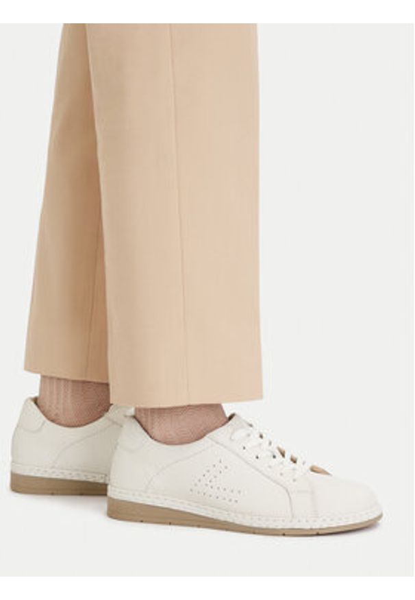 Lasocki Sneakersy CEO-WI23-LYLA-04 Écru. Materiał: skóra