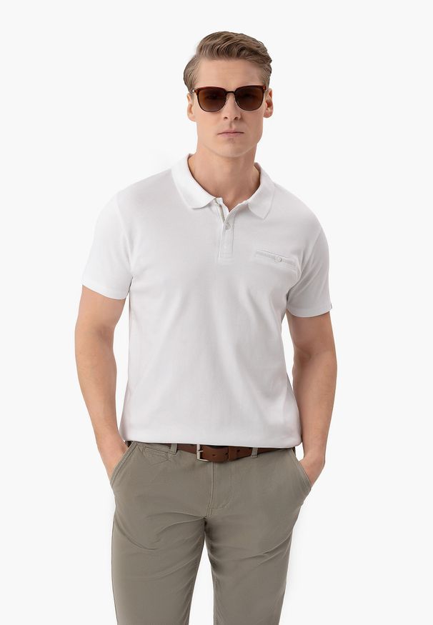 Volcano - Klasyczna polówka O-MARON. Okazja: na co dzień. Typ kołnierza: kołnierzyk klasyczny, polo. Materiał: prążkowany, dzianina, materiał, bawełna. Styl: klasyczny