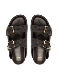 BOSS Klapki Freyah 50563359 Brązowy. Kolor: brązowy. Materiał: materiał #6