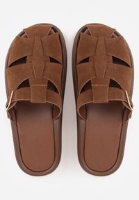 Born2be - Ciemnobrązowe Klapki z Paskami i Kwadratową Sprzączką Olyndar. Okazja: na co dzień. Kolor: brązowy. Materiał: jeans. Sezon: lato. Styl: casual #9