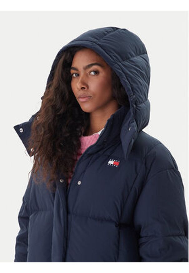 Tommy Jeans Kurtka puchowa Alaska DW0DW21977 Granatowy Regular Fit. Kolor: niebieski. Materiał: syntetyk