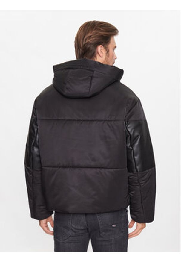Armani Exchange Kurtka zimowa 6RZB13 ZNJ7Z 1200 Czarny Relaxed Fit. Kolor: czarny. Materiał: syntetyk. Sezon: zima
