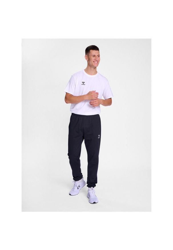 Hummel - Spodnie hmlGO 2.0 SWEATPANTS. Kolor: czarny