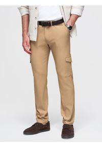 Ombre Clothing - Spodnie męskie materiałowe REGULAR z kieszeniami cargo - jasnobrązowe V4 - Rozmiar: S. Kolor: brązowy. Materiał: materiał #1