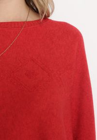 Born2be - Czerwony Klasyczny Sweter Dzianinowy Odedia. Kolor: czerwony. Materiał: dzianina. Styl: klasyczny