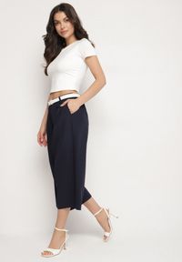 Born2be - Granatowe Spodnie Kuloty w Eleganckim Stylu Kolistea. Okazja: na co dzień, na spotkanie biznesowe. Kolor: niebieski. Wzór: aplikacja. Styl: elegancki #4
