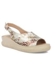 Skórzane sandały damskie na koturnie złote Filippo DS7581. Kolor: złoty. Materiał: skóra. Sezon: lato. Obcas: na koturnie #1