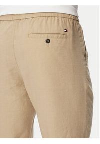 TOMMY HILFIGER - Tommy Hilfiger Chinosy Harlem MW0MW42336 Beżowy Regular Fit. Kolor: beżowy. Materiał: len #3