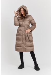 Hetrego - HETREGO Beżowy damski puchowy płaszcz Karen Woman Quilted Coat, Rozmiar 38 EU - 42 IT. Kolor: beżowy. Materiał: puch. Długość rękawa: długi rękaw. Długość: do kolan. Sezon: zima. Styl: klasyczny, elegancki