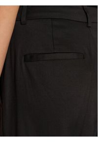 Guess Spodnie materiałowe W5RB68 WGXM2 Czarny Regular Fit. Kolor: czarny. Materiał: wiskoza #3
