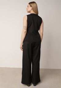 Born2be - Czarny Komplet Garniturowy z Bawełną Kamizelka i Szerokie Spodnie Sererissa. Kolor: czarny. Materiał: bawełna #2