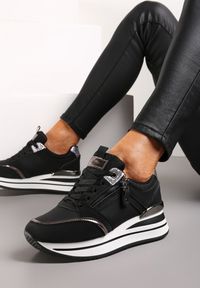 Renee - Czarne Sneakersy na Platformie z Metaliczną Lamówką i Brokatem Bivina. Kolor: czarny. Wzór: aplikacja. Obcas: na platformie #1