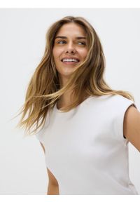 Reserved - Bawełniany top - biały. Kolor: biały. Materiał: bawełna #1