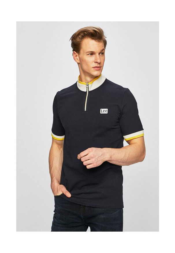 Lee - LEE ZIPPED POLO MĘSKA KOSZULKA POLO SKY CAPTAIN L62VJWHY 112114865. Typ kołnierza: polo