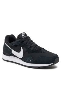 Nike Sneakersy Venture Runner CK2948 001 Czarny. Kolor: czarny. Materiał: materiał #6