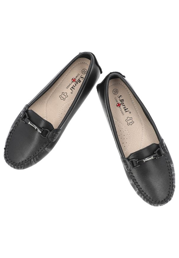 Czarne Mokasyny S.Barski Wygodne Obuwie Damskie. Okazja: na co dzień. Zapięcie: klamry. Kolor: czarny. Materiał: skóra. Szerokość cholewki: normalna. Styl: casual, klasyczny, elegancki