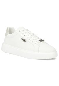 Skórzane półbuty sneakersy męskie białe Filippo MP7840. Okazja: na co dzień. Kolor: biały. Materiał: skóra. Styl: casual, sportowy #1