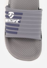 Born2be - Szare Klapki Sportowe z Piankowego Materiału Thesedice. Okazja: na co dzień. Kolor: szary. Materiał: materiał. Sezon: lato. Styl: sportowy #5