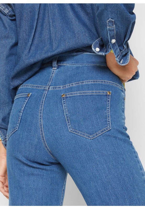 bonprix - Dżinsy Mom ze stretchem, high waist. Stan: podwyższony. Kolor: niebieski