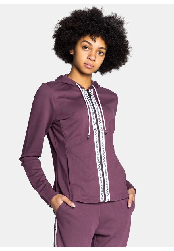 Komplet dresowy damski EA7 Emporio Armani 6KTV70 TJ3PZ 1325. Kolor: fioletowy. Materiał: dresówka