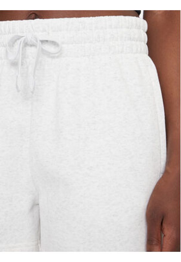 Under Armour Szorty sportowe Rival Fleece Short 1382723 Szary Loose Fit. Kolor: szary. Materiał: bawełna