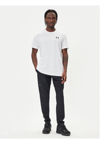 Under Armour T-Shirt Ua Logo Emb 1373997 Biały Relaxed Fit. Kolor: biały. Materiał: syntetyk, bawełna