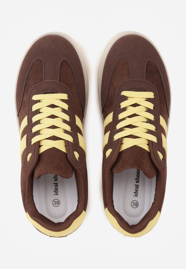 Renee - Ciemnobrązowe Sneakersy na Platformie w Stylu Tenisówek Ozdobione Paskami Ladia. Okazja: na co dzień. Zapięcie: pasek. Kolor: brązowy. Materiał: jeans. Wzór: aplikacja. Sezon: wiosna. Obcas: na platformie