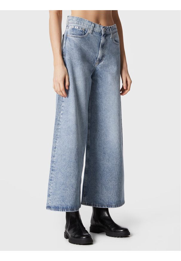 Calvin Klein Jeans Jeansy J20J220188 Niebieski Loose Fit. Kolor: niebieski