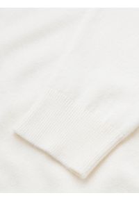 Ombre Clothing - Męski dzianinowy półgolf z wiskozą – kremowy V4 OM-SWTN-0100 - XXL. Okazja: na co dzień. Kolor: kremowy. Materiał: dzianina, wiskoza. Wzór: gładki, jednolity. Styl: klasyczny, elegancki, casual #6